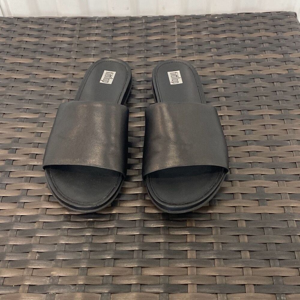 Fit flop sandals, women’s size 6